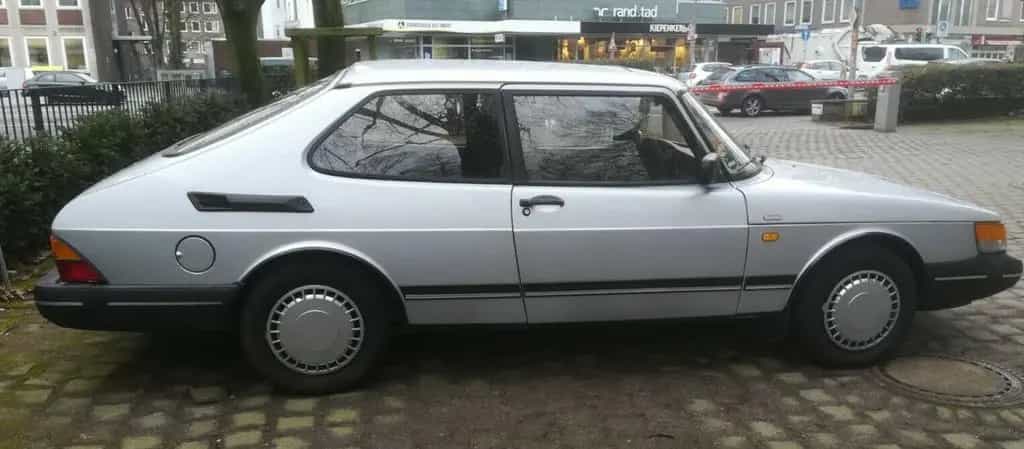 Saab 900 i, Oldtimer mit H-Kennzeichen und Gutachten 06/1988-photo-1