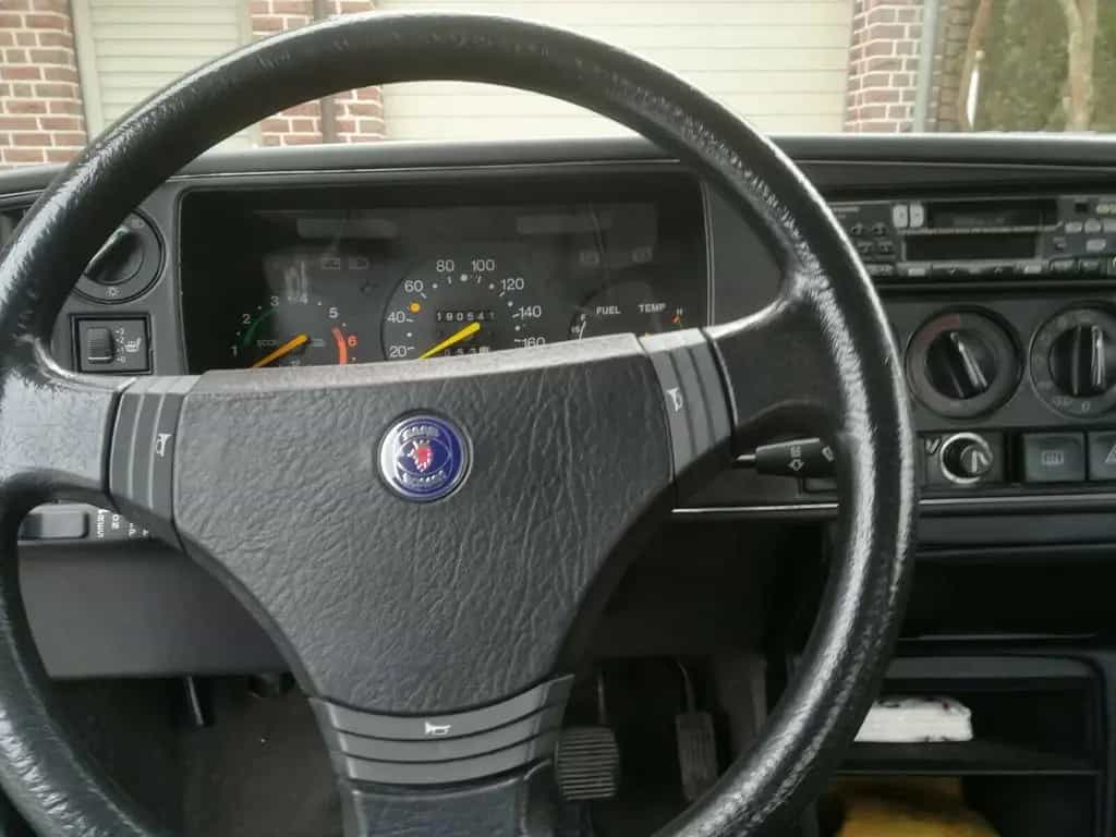 Saab 900 i, Oldtimer mit H-Kennzeichen und Gutachten 06/1988-photo-7