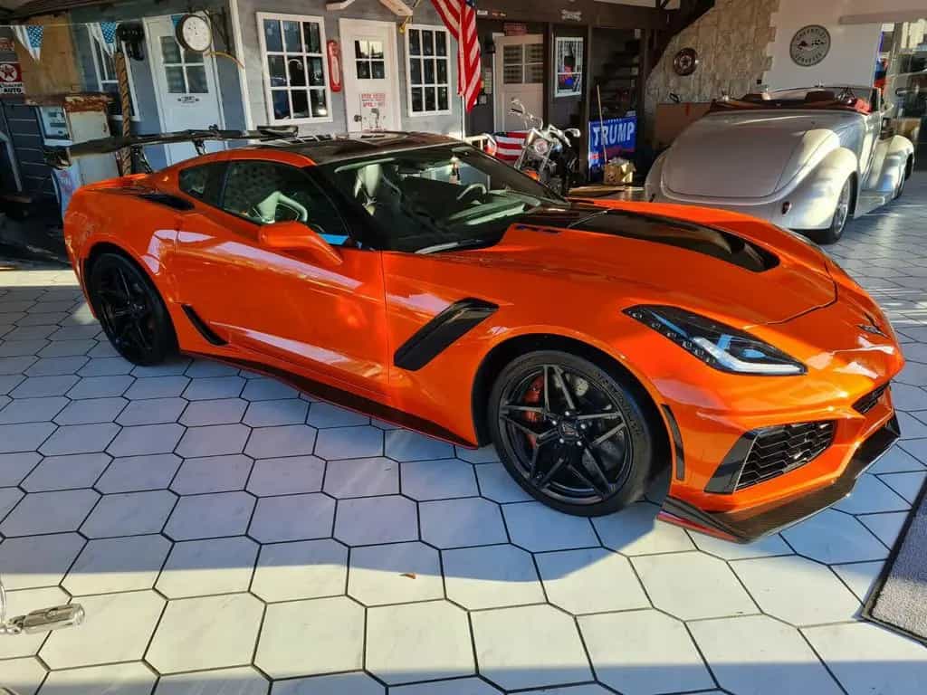 Corvette ZR 1 - 3LZ-Automatik,Carbon Paket-US-Import-2 x 02/2021-photo-0