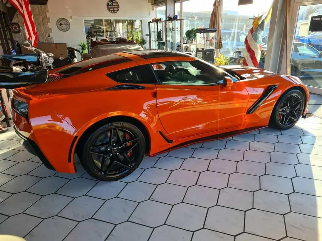 Corvette ZR 1 - 3LZ-Automatik,Carbon Paket-US-Import-2 x 02/2021-photo-2