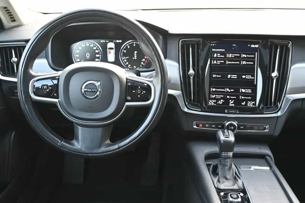 Volvo S90 **Mietkauf** S90 T5 Lim*Mom*LED*Navi*STHZ*Miete 09/2017-photo-25