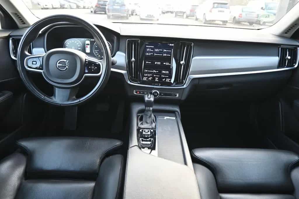 Volvo S90 **Mietkauf** S90 T5 Lim*Mom*LED*Navi*STHZ*Miete 09/2017-photo-26