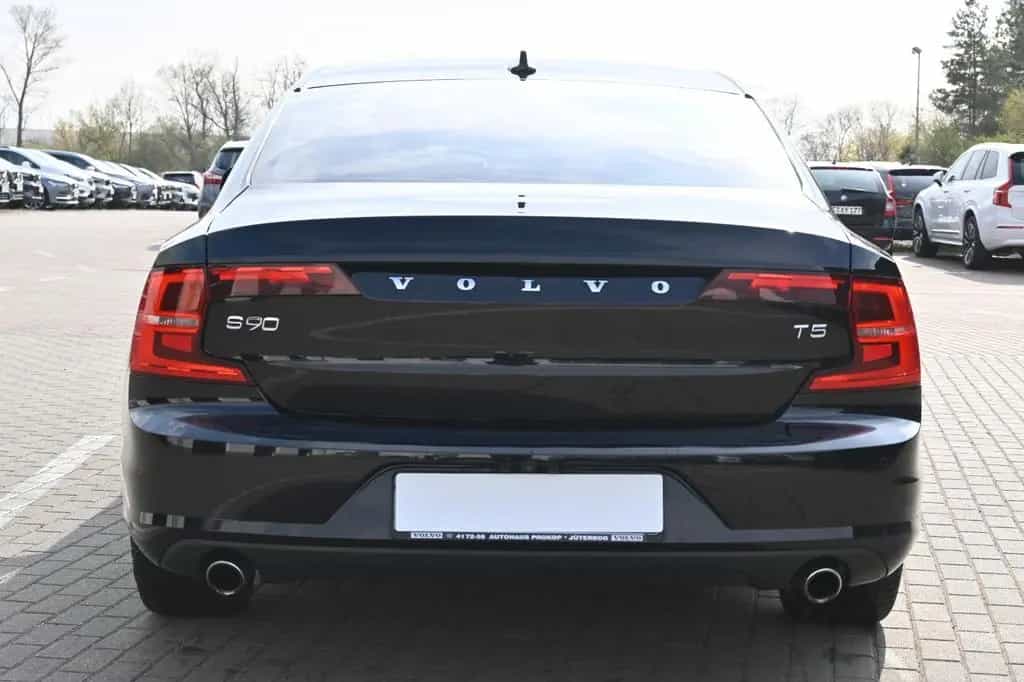 Volvo S90 **Mietkauf** S90 T5 Lim*Mom*LED*Navi*STHZ*Miete 09/2017-photo-4