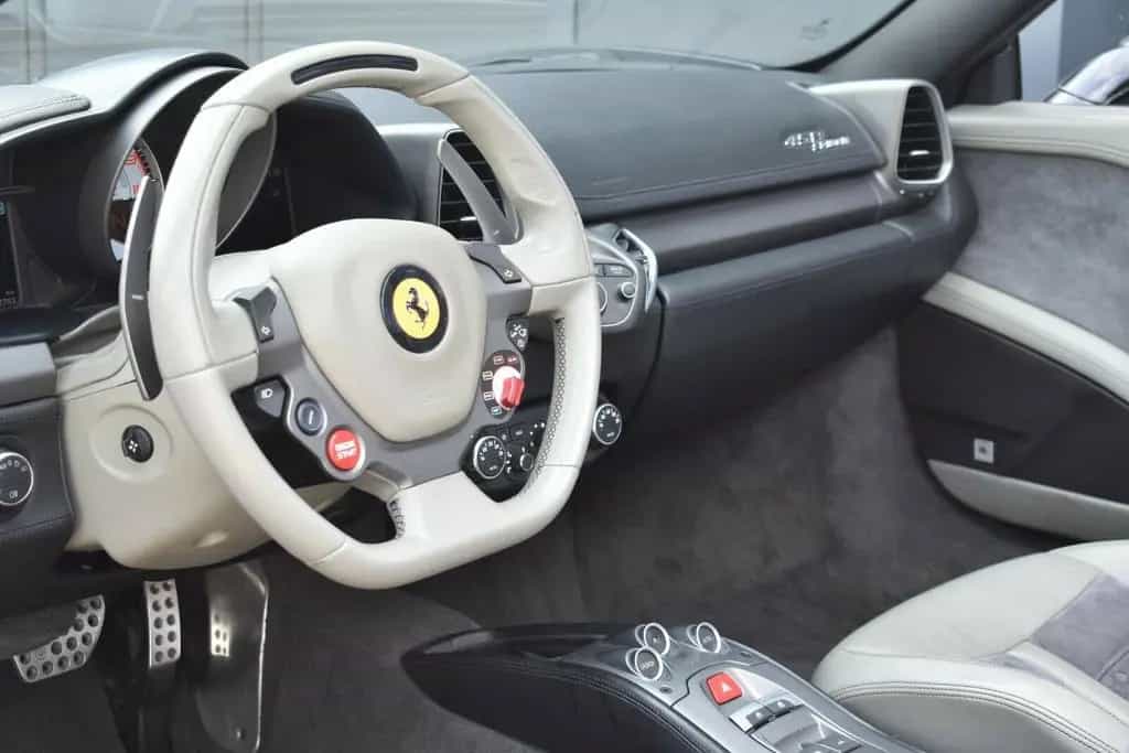 Ferrari 458 Italia Spider*Lift*Cam*AFS*MIETKAUF 06/2013-photo-16