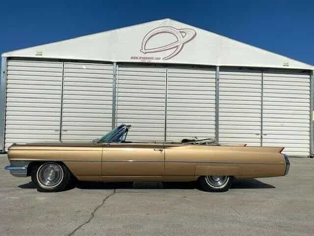 Cadillac Deville 12/1964-photo-1
