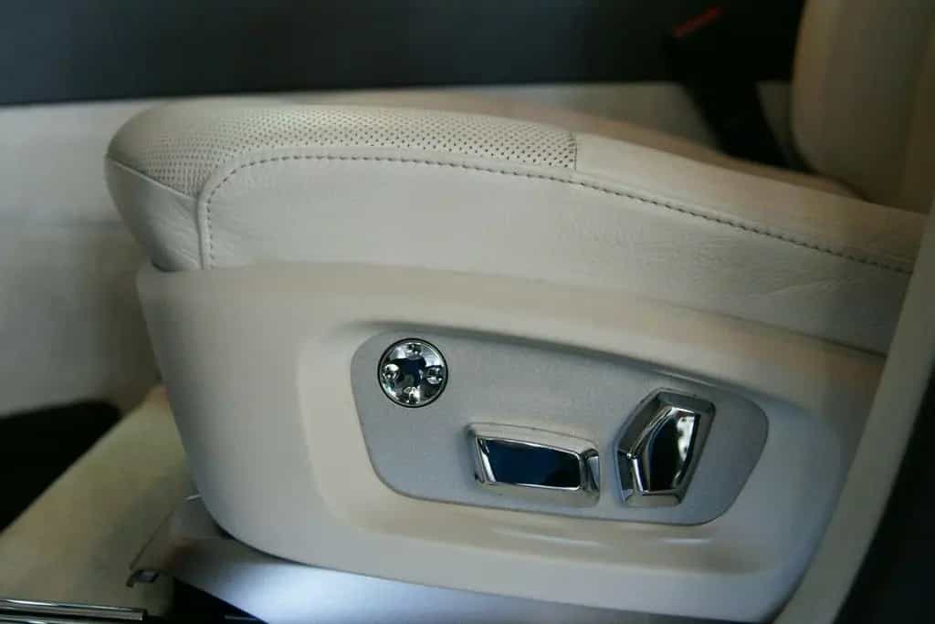 Rolls-Royce Ghost SWB V12+Panoroof+Comfort Entry+Theatre 05/2014-photo-24