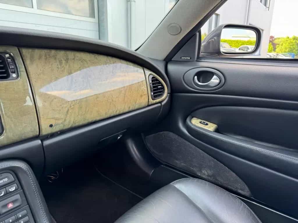 Jaguar XKR 100 LIMITED EDITION SPORT/12-WEGE/TEMPOMAT 04/2002-photo-27