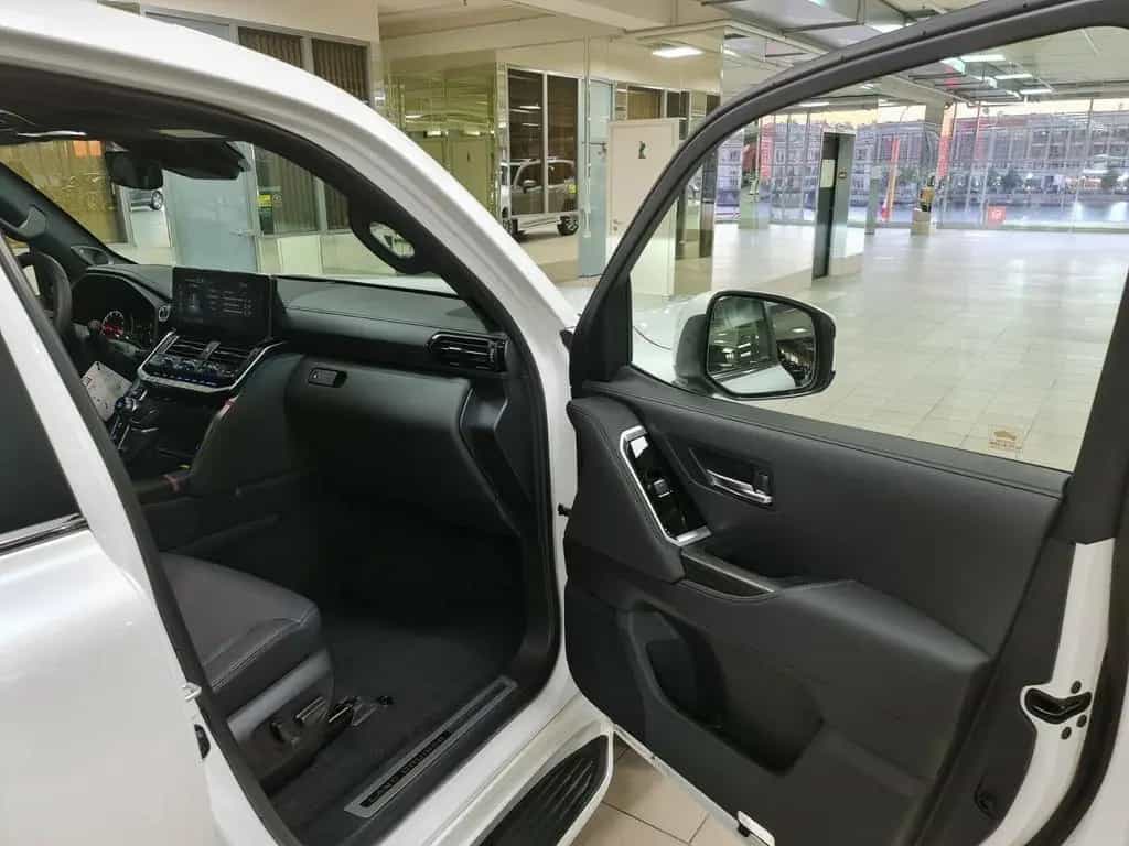 Toyota Land Cruiser LC300+70thANV+NEU+EUreg+HUD+360cam+RearTV+415HP 07/2023-photo-18