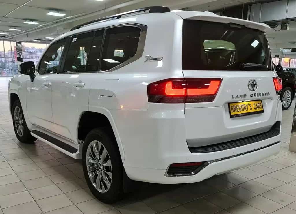 Toyota Land Cruiser LC300+70thANV+NEU+EUreg+HUD+360cam+RearTV+415HP 07/2023-photo-2