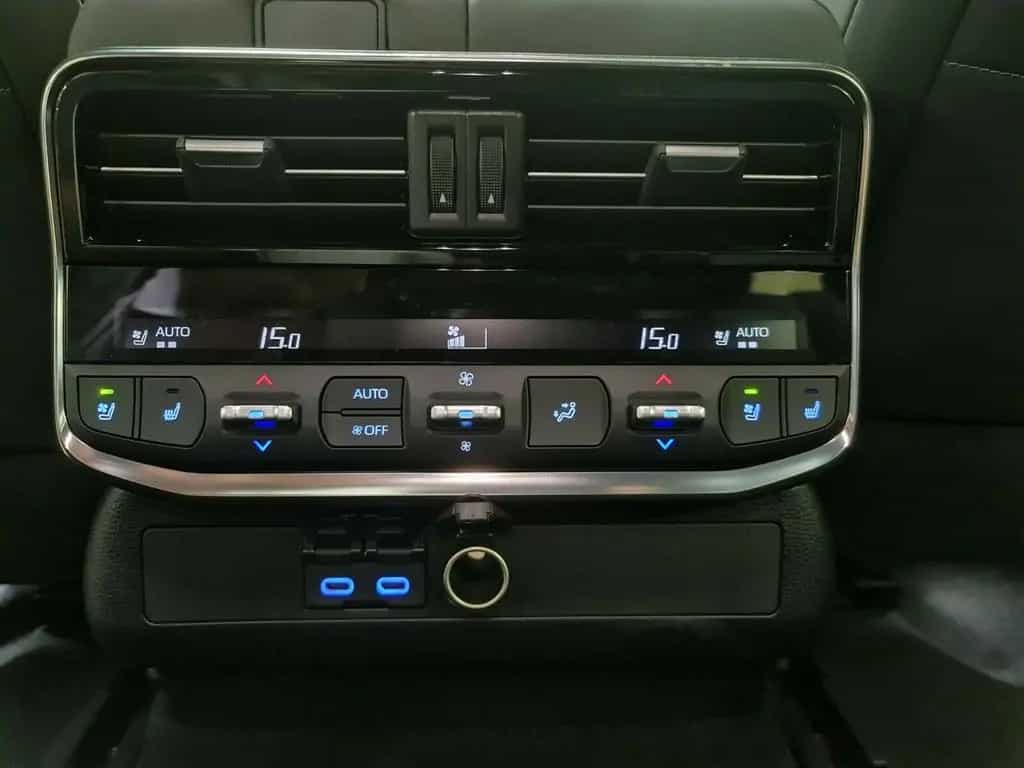 Toyota Land Cruiser LC300+70thANV+NEU+EUreg+HUD+360cam+RearTV+415HP 07/2023-photo-23