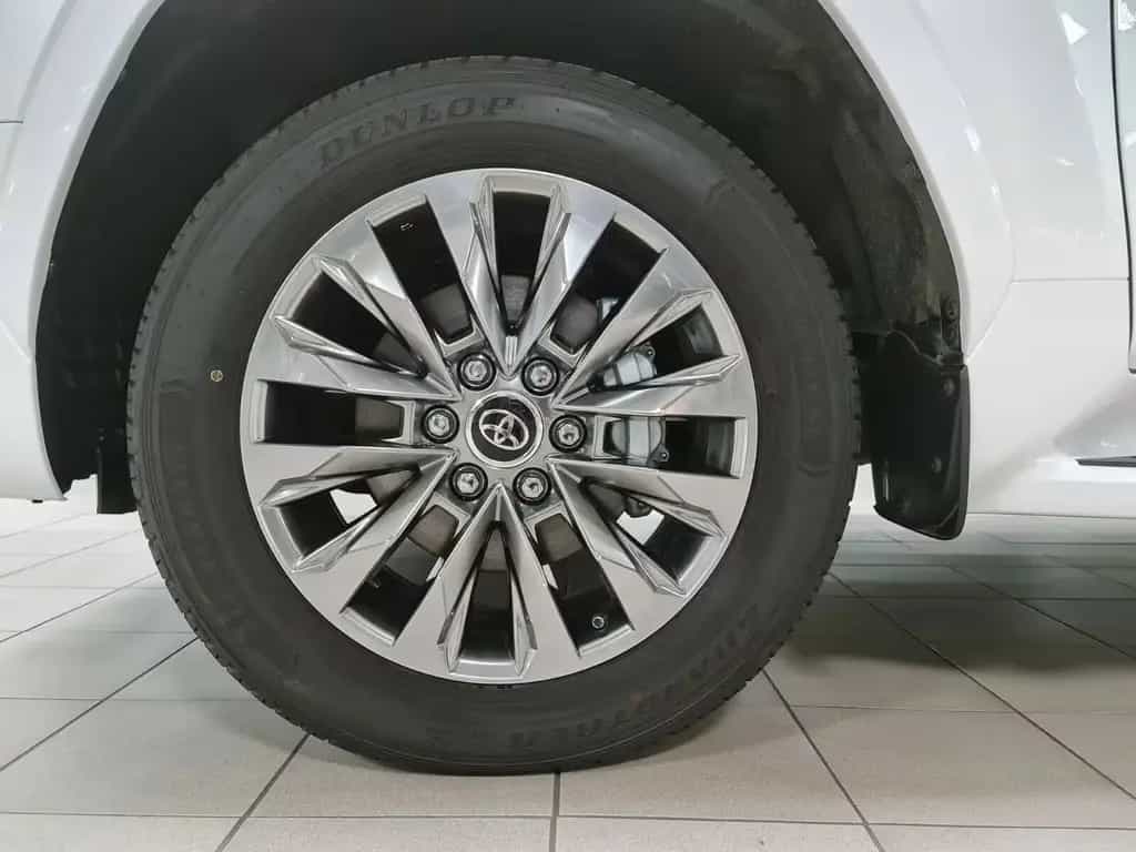 Toyota Land Cruiser LC300+70thANV+NEU+EUreg+HUD+360cam+RearTV+415HP 07/2023-photo-29