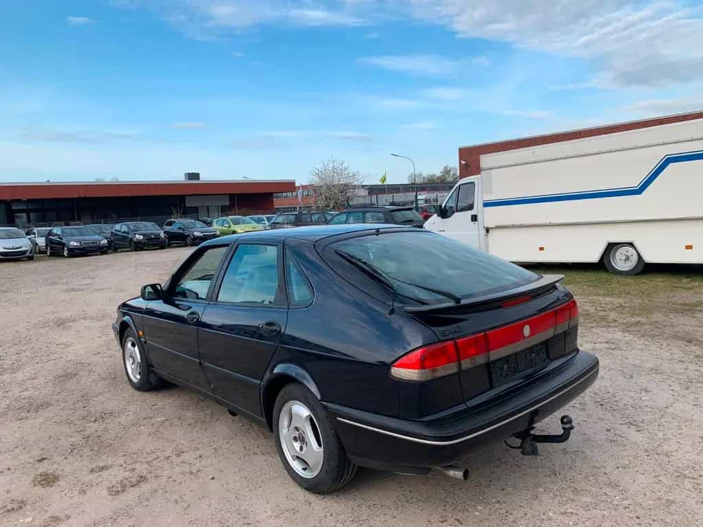 Saab 900 2.3i SE 10/1996-photo-9