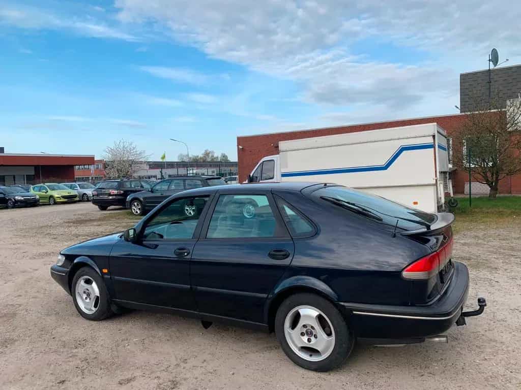 Saab 900 2.3i SE 10/1996-photo-10