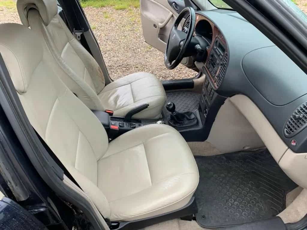 Saab 900 2.3i SE 10/1996-photo-14
