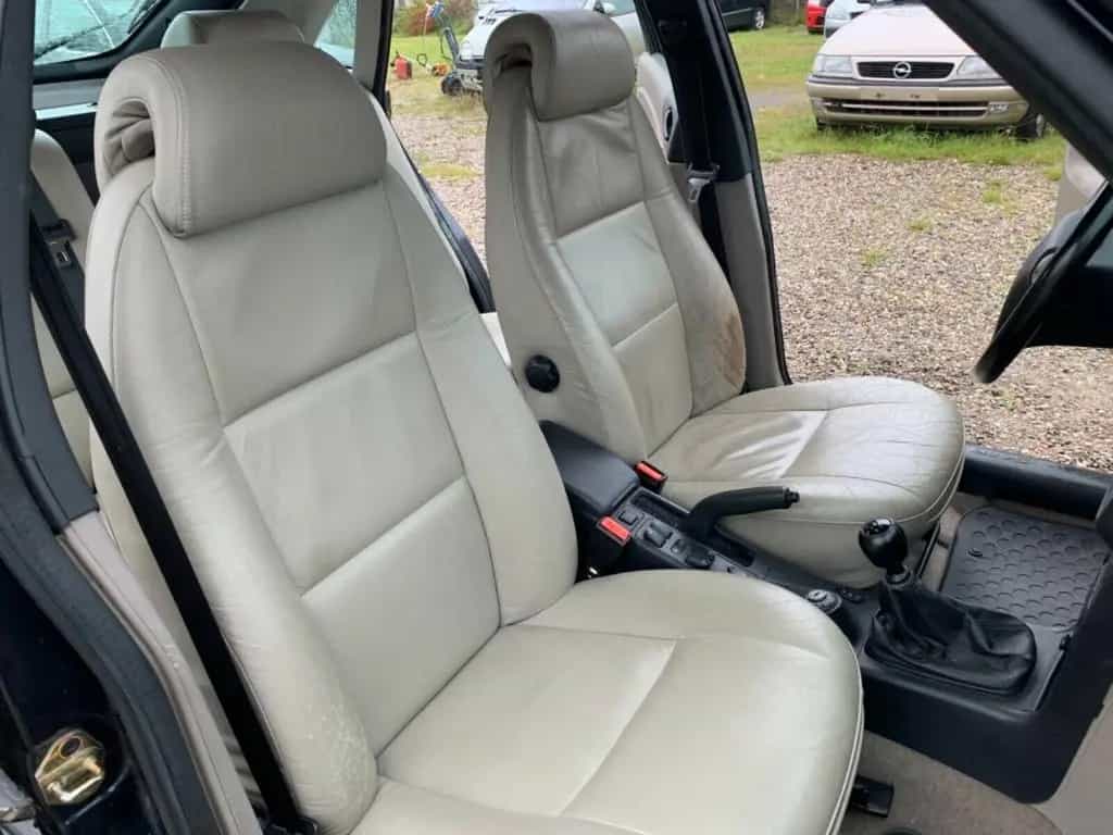 Saab 900 2.3i SE 10/1996-photo-21