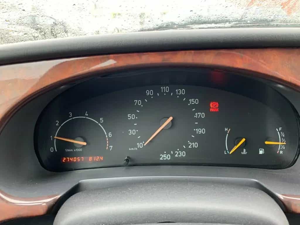 Saab 900 2.3i SE 10/1996-photo-22