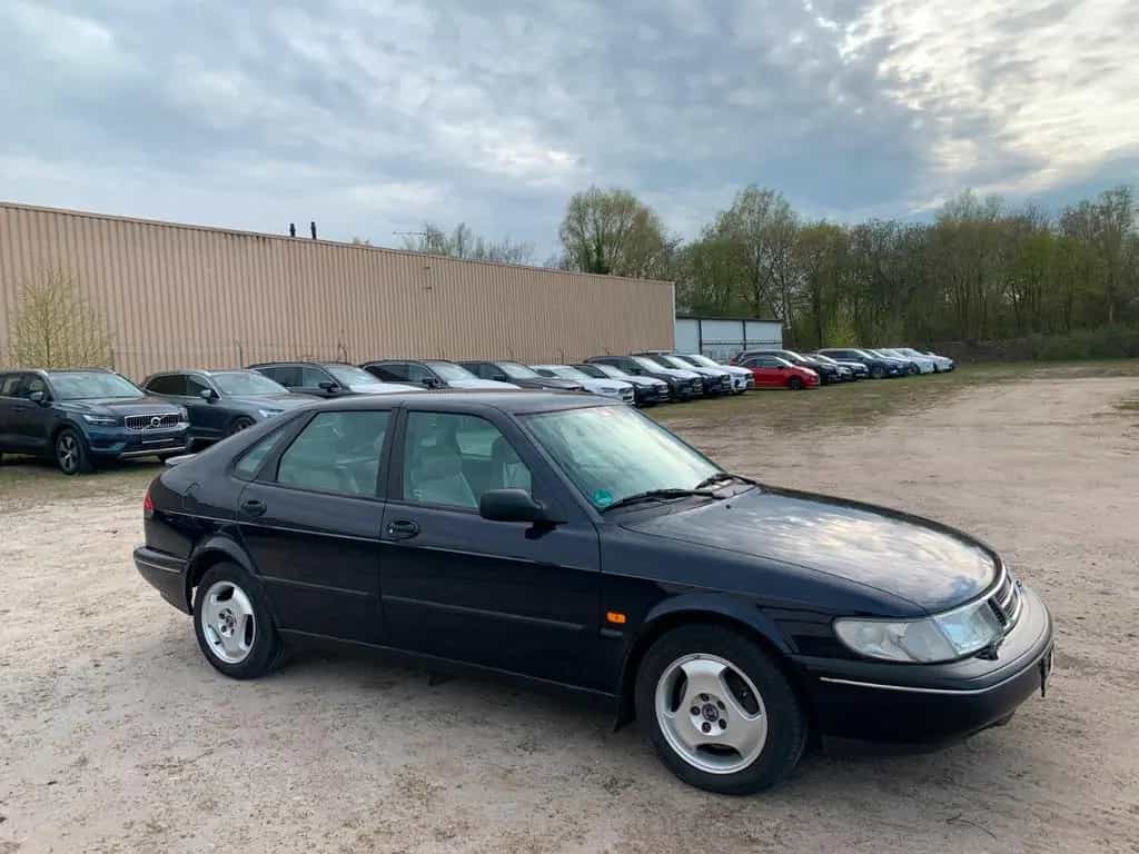 Saab 900 2.3i SE 10/1996-photo-28