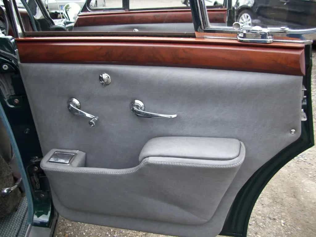 Jaguar S-Type 01/1968-photo-9