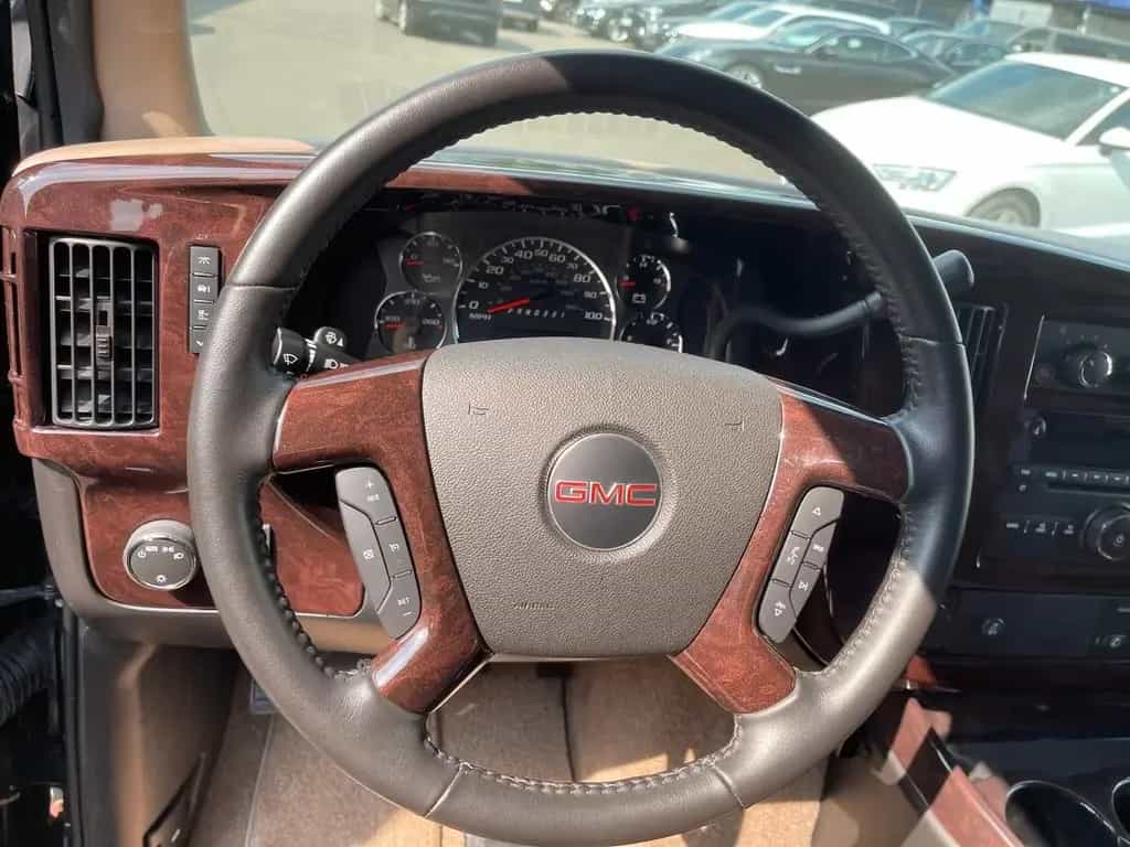 GMC Savana LONG+HIGHroof+NEW+CadillacFace+AWD+FULL 02/2024-photo-16