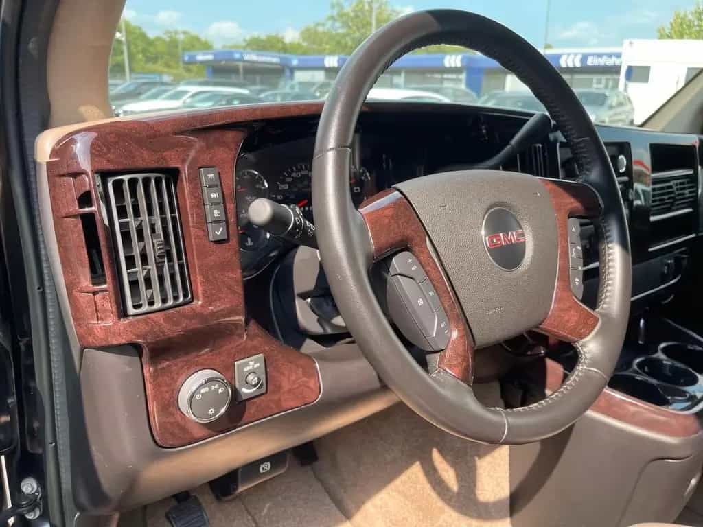 GMC Savana LONG+HIGHroof+NEW+CadillacFace+AWD+FULL 02/2024-photo-17