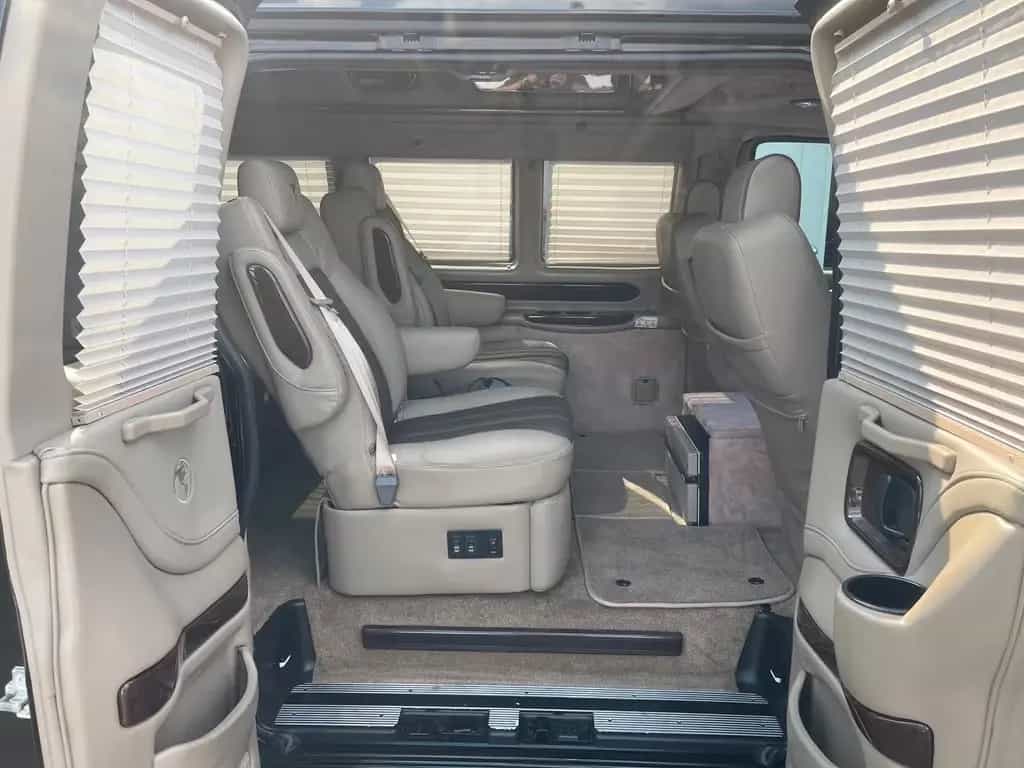 GMC Savana LONG+HIGHroof+NEW+CadillacFace+AWD+FULL 02/2024-photo-28