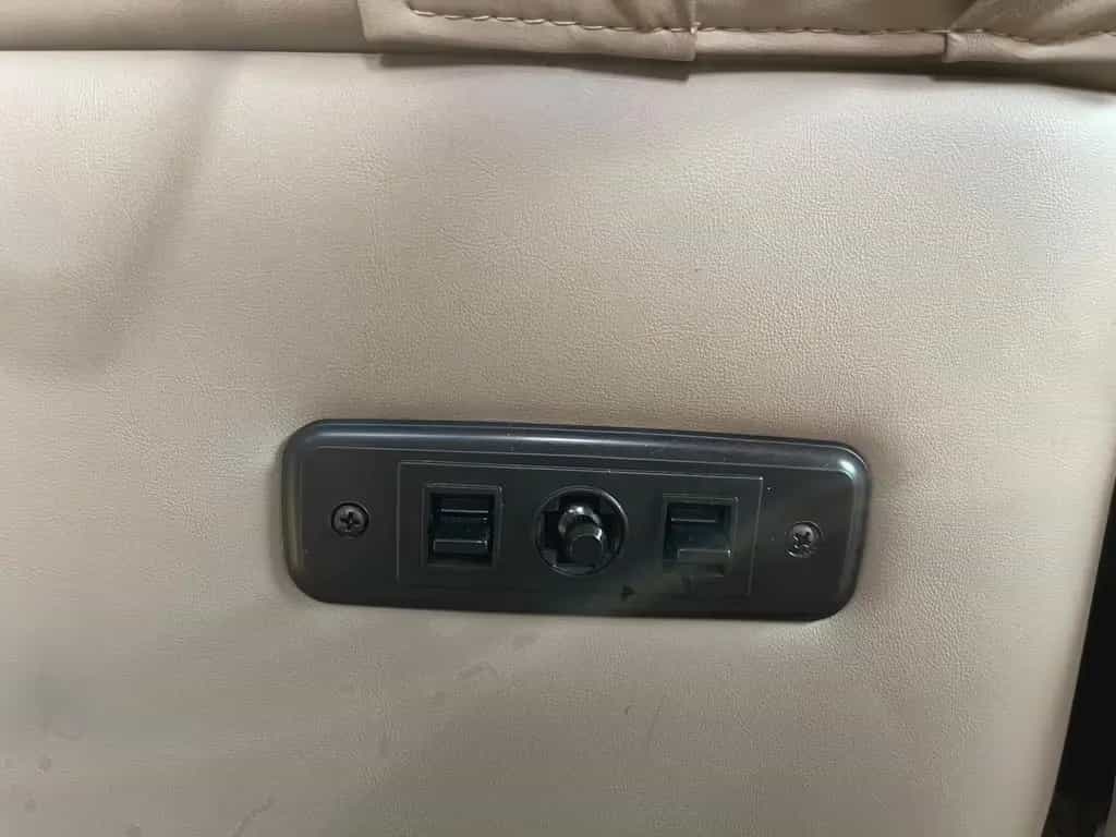 GMC Savana LONG+HIGHroof+NEW+CadillacFace+AWD+FULL 02/2024-photo-36