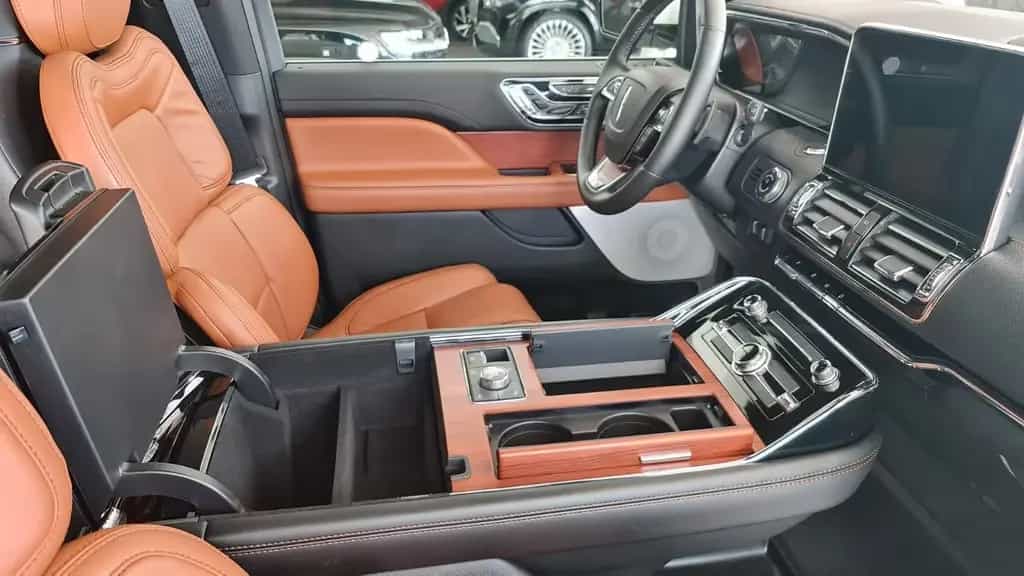 Lincoln Navigator VOLL+LONG+TWIN.TURBO+BLACK.EDITION+NEW null-photo-18