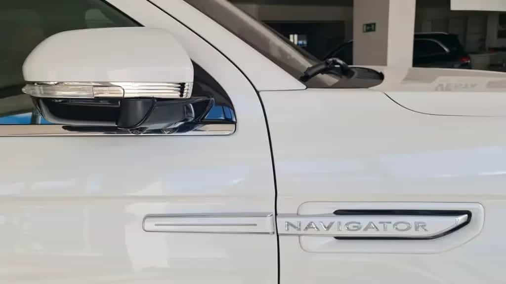 Lincoln Navigator VOLL+LONG+TWIN.TURBO+BLACK.EDITION+NEW null-photo-8