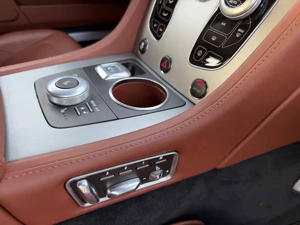 Aston Martin Rapide 6.0 S Touchtr 8G Auto*30000Km Leder braun 03/2017-photo-14