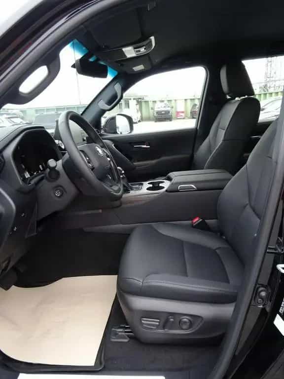 Toyota Land Cruiser LC300+EXECUTIVE+70th+TwinTurbo+415HP+NEU+EUreg 07/2023-photo-9