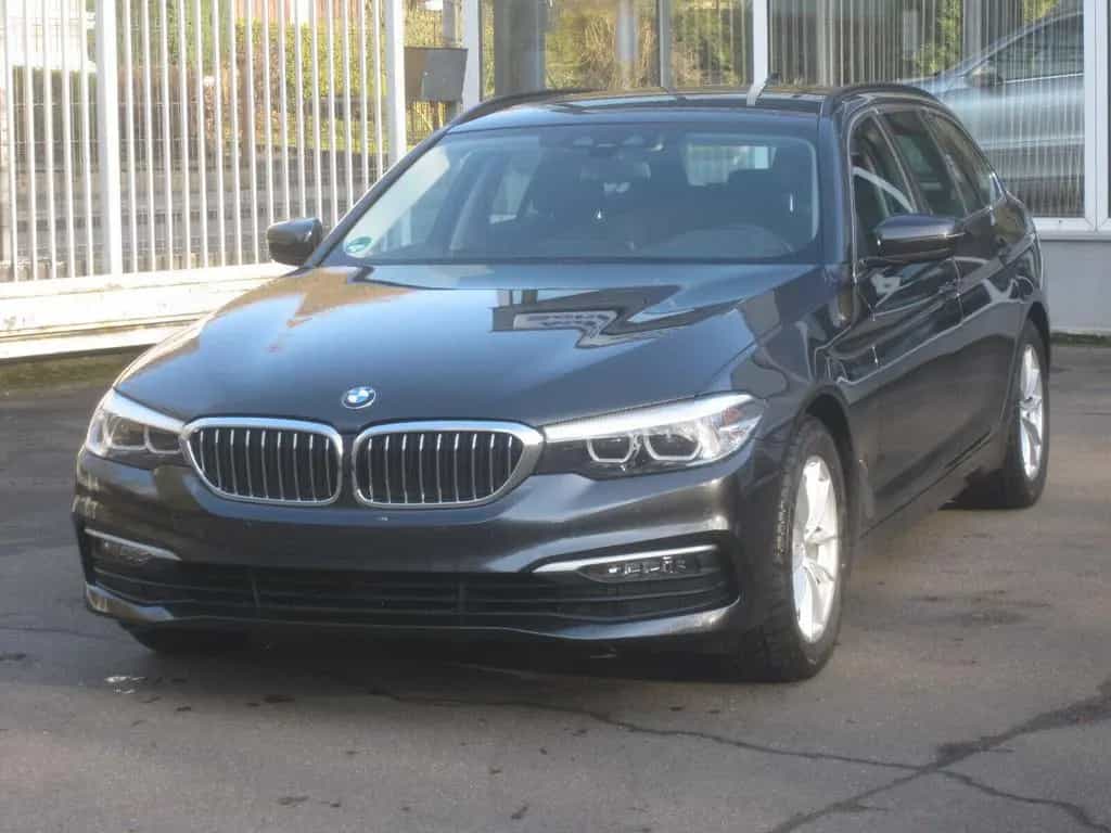 BMW 5 Series 520 d xDrive Touring Automatik Navi Kamera Park 05/2019-photo-0