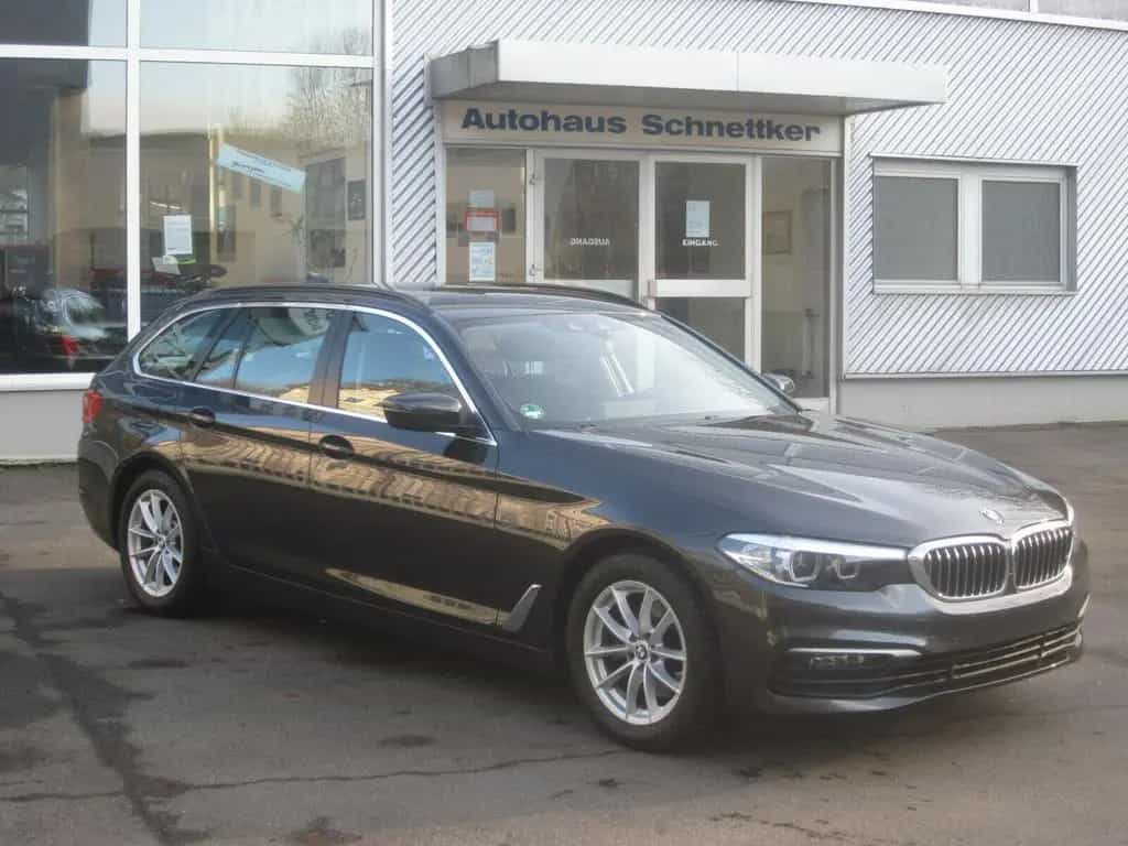 BMW 5 Series 520 d xDrive Touring Automatik Navi Kamera Park 05/2019-photo-4