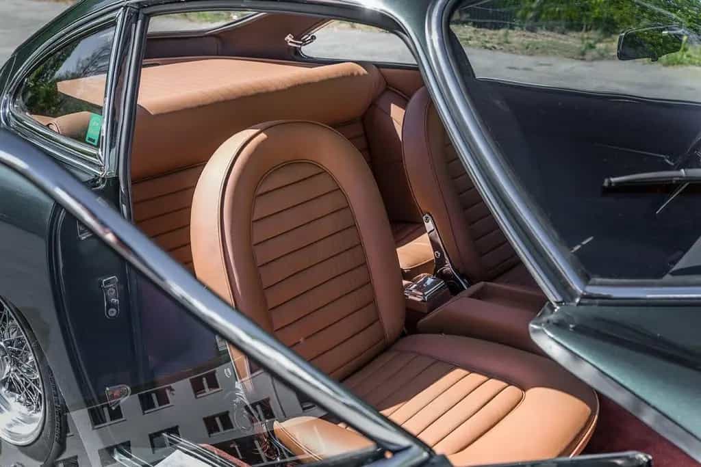 Lamborghini 400 GT 2+2 09/1967-photo-11