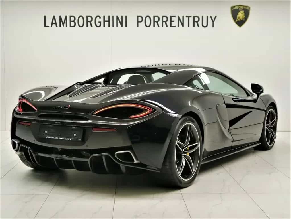McLaren 570S 3.8 V8 Coupé 01/2018-photo-2