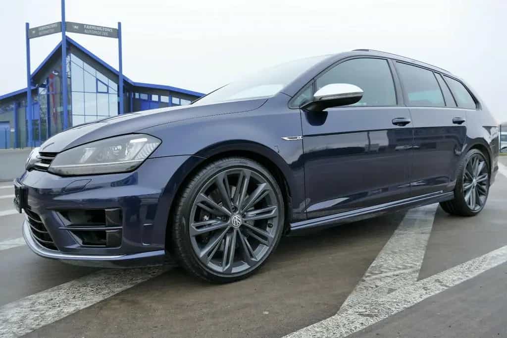Volkswagen Golf 2.0 TSI DSG 4MOTION BMT R Variant PANO NAVI 01/2017-photo-1