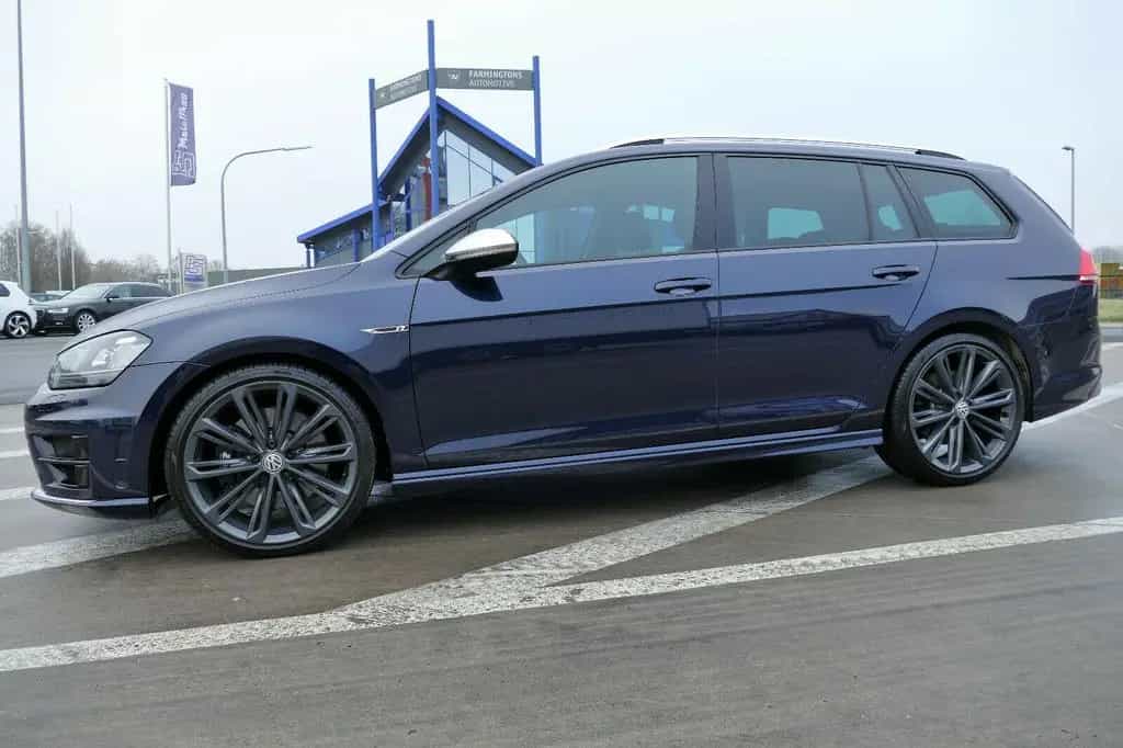 Volkswagen Golf 2.0 TSI DSG 4MOTION BMT R Variant PANO NAVI 01/2017-photo-11