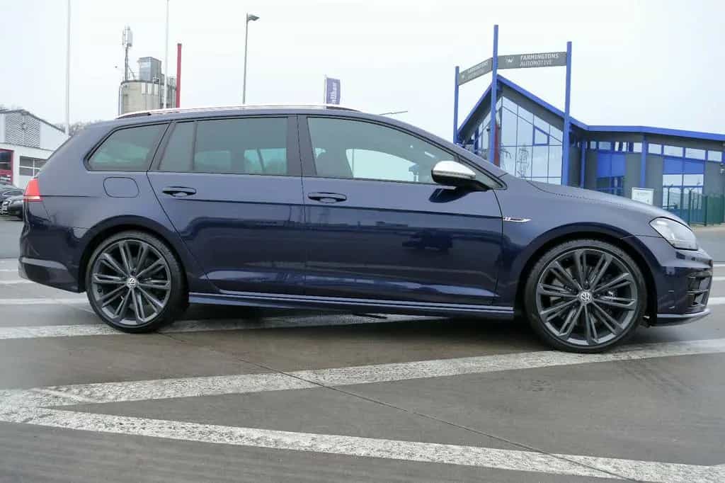 Volkswagen Golf 2.0 TSI DSG 4MOTION BMT R Variant PANO NAVI 01/2017-photo-12