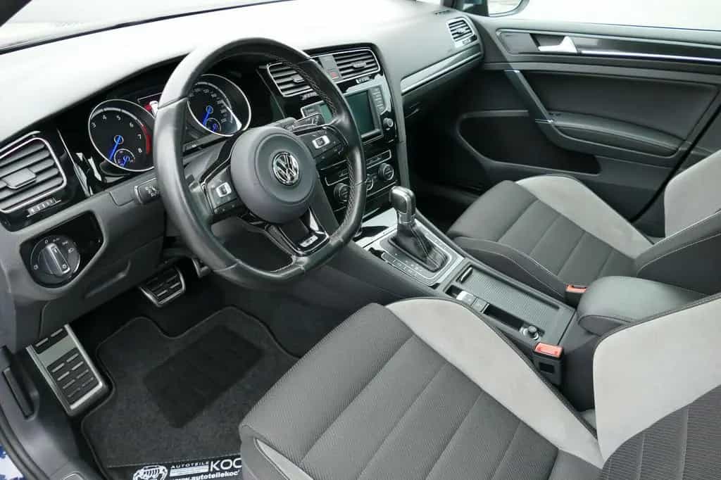 Volkswagen Golf 2.0 TSI DSG 4MOTION BMT R Variant PANO NAVI 01/2017-photo-17