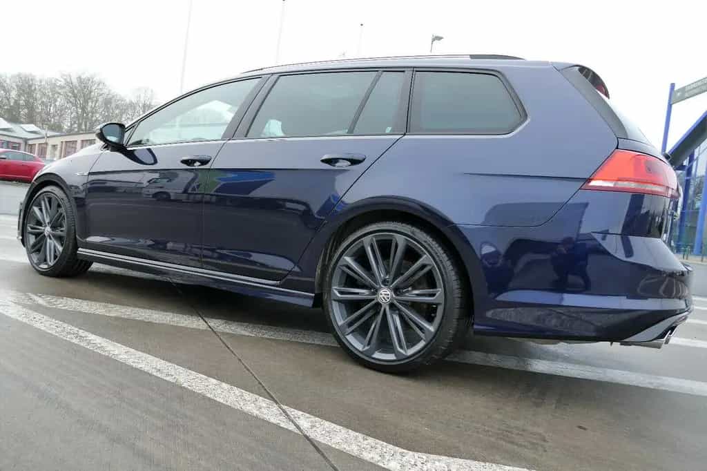 Volkswagen Golf 2.0 TSI DSG 4MOTION BMT R Variant PANO NAVI 01/2017-photo-4
