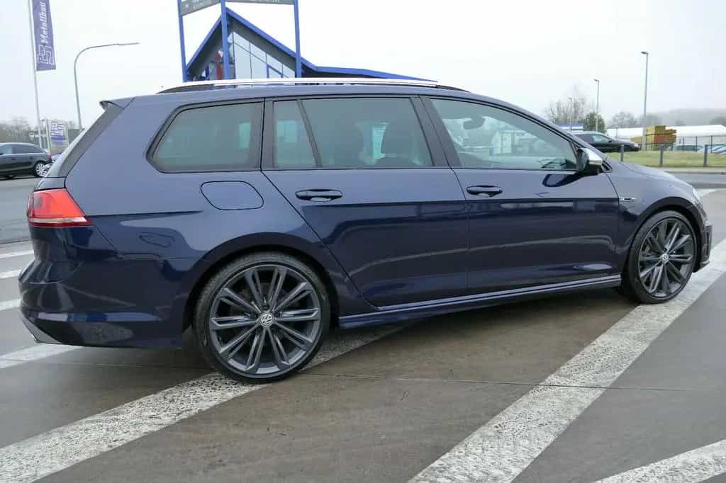 Volkswagen Golf 2.0 TSI DSG 4MOTION BMT R Variant PANO NAVI 01/2017-photo-7