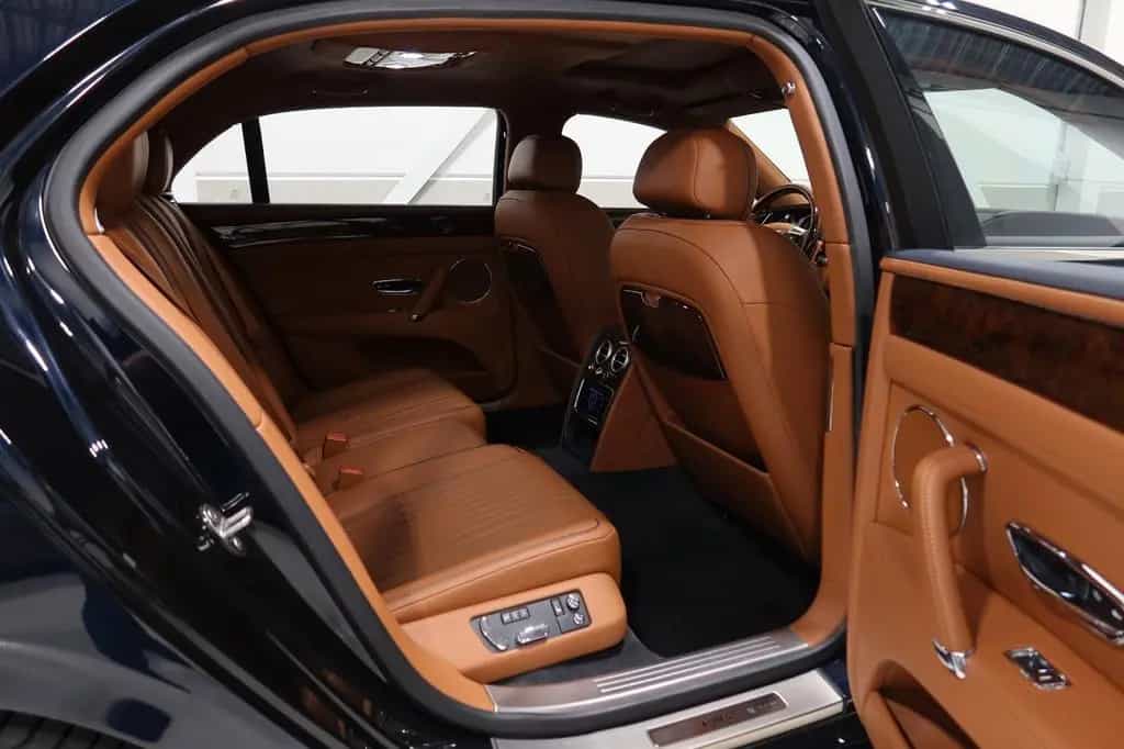 Bentley Flying Spur 4.0 V8 S 1.Hand Scheckheftgepflegt 06/2017-photo-11