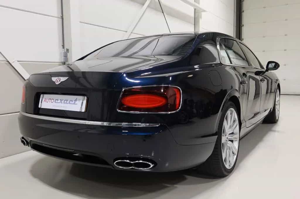 Bentley Flying Spur 4.0 V8 S 1.Hand Scheckheftgepflegt 06/2017-photo-4