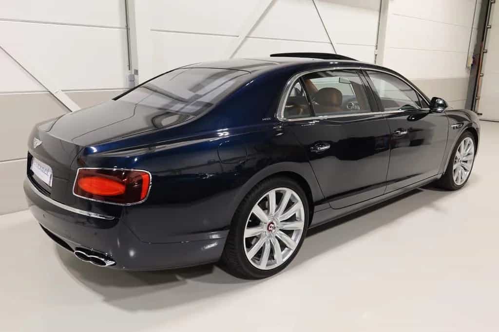 Bentley Flying Spur 4.0 V8 S 1.Hand Scheckheftgepflegt 06/2017-photo-5