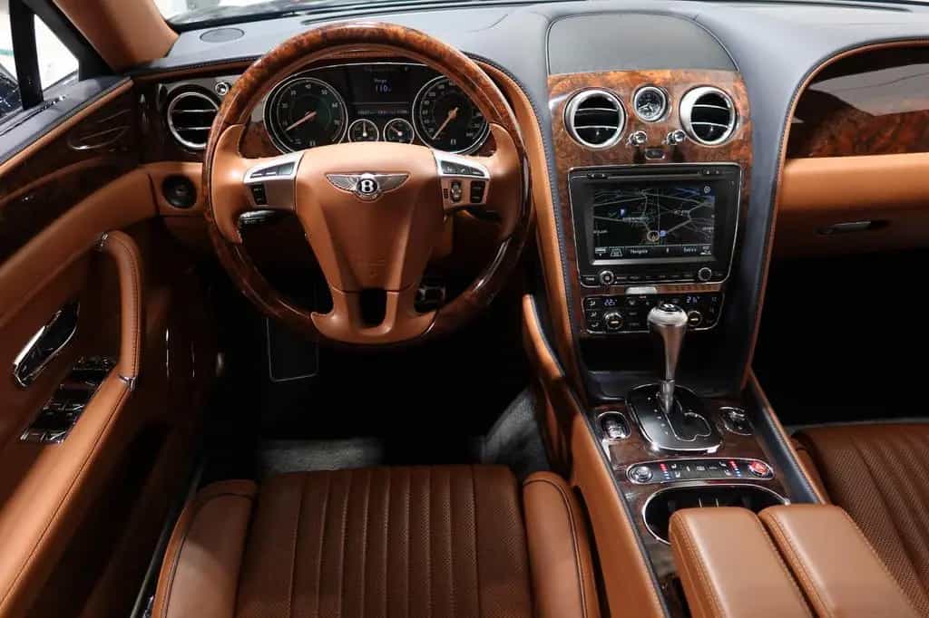 Bentley Flying Spur 4.0 V8 S 1.Hand Scheckheftgepflegt 06/2017-photo-6