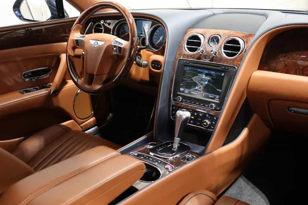 Bentley Flying Spur 4.0 V8 S 1.Hand Scheckheftgepflegt 06/2017-photo-7