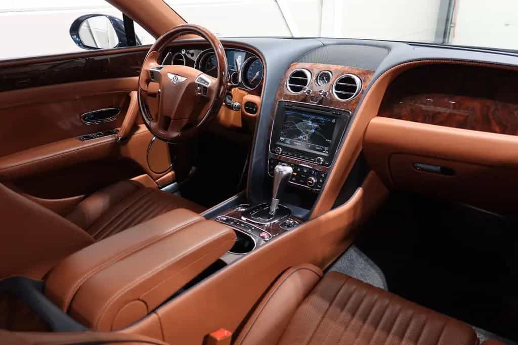 Bentley Flying Spur 4.0 V8 S 1.Hand Scheckheftgepflegt 06/2017-photo-8
