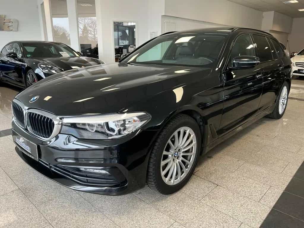 BMW 520 d Sport Line Aut. Pano LED Navi Leder Ambien 07/2018-photo-1
