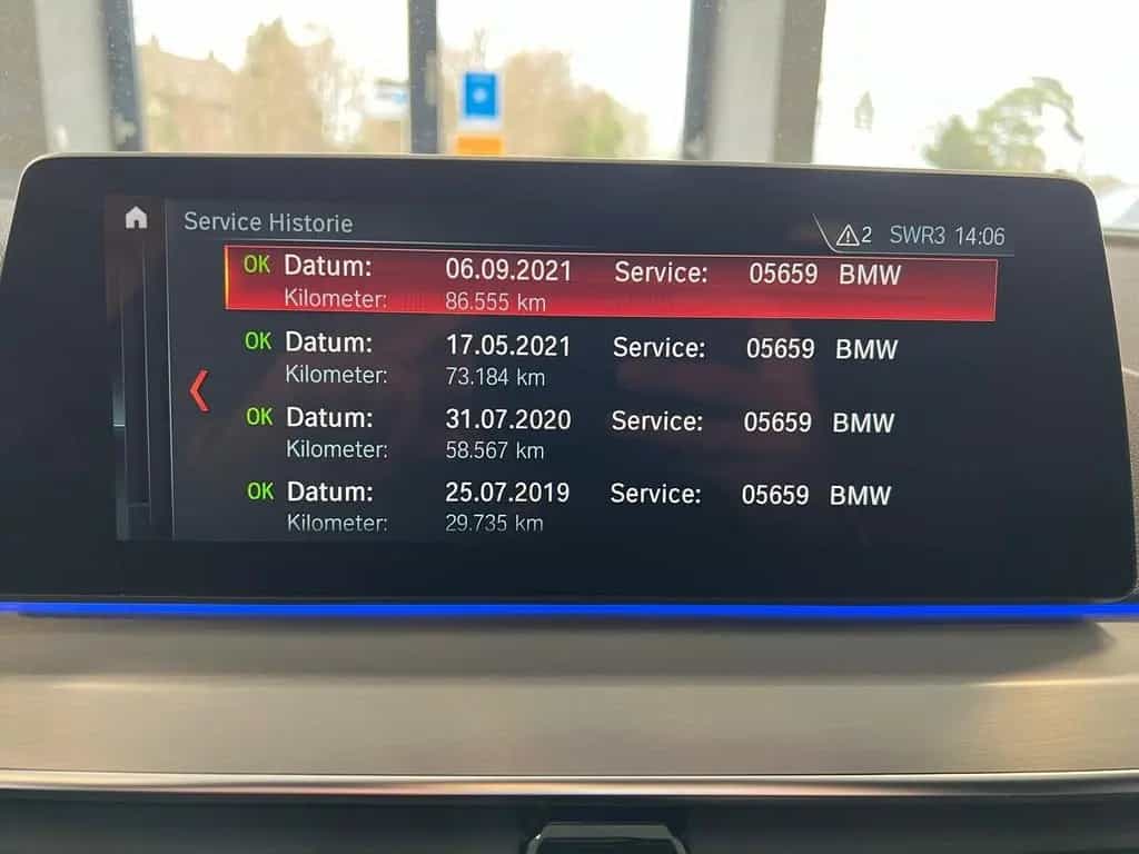 BMW 520 d Sport Line Aut. Pano LED Navi Leder Ambien 07/2018-photo-10