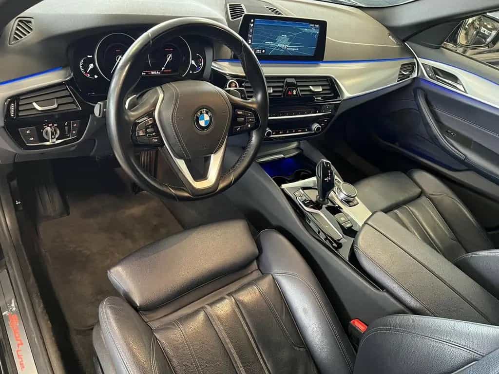 BMW 520 d Sport Line Aut. Pano LED Navi Leder Ambien 07/2018-photo-15