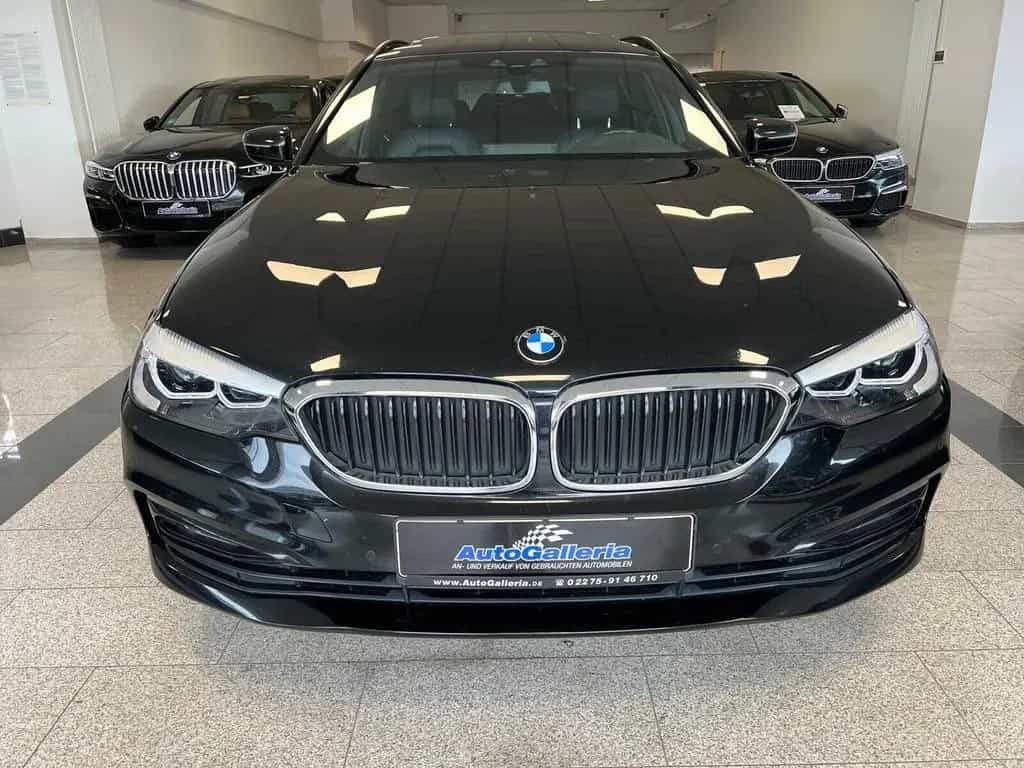 BMW 520 d Sport Line Aut. Pano LED Navi Leder Ambien 07/2018-photo-2